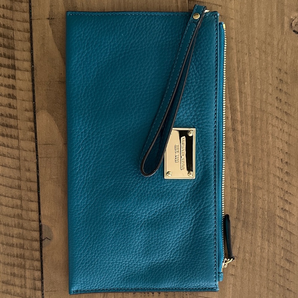 Michael Kors Blue Wristlet